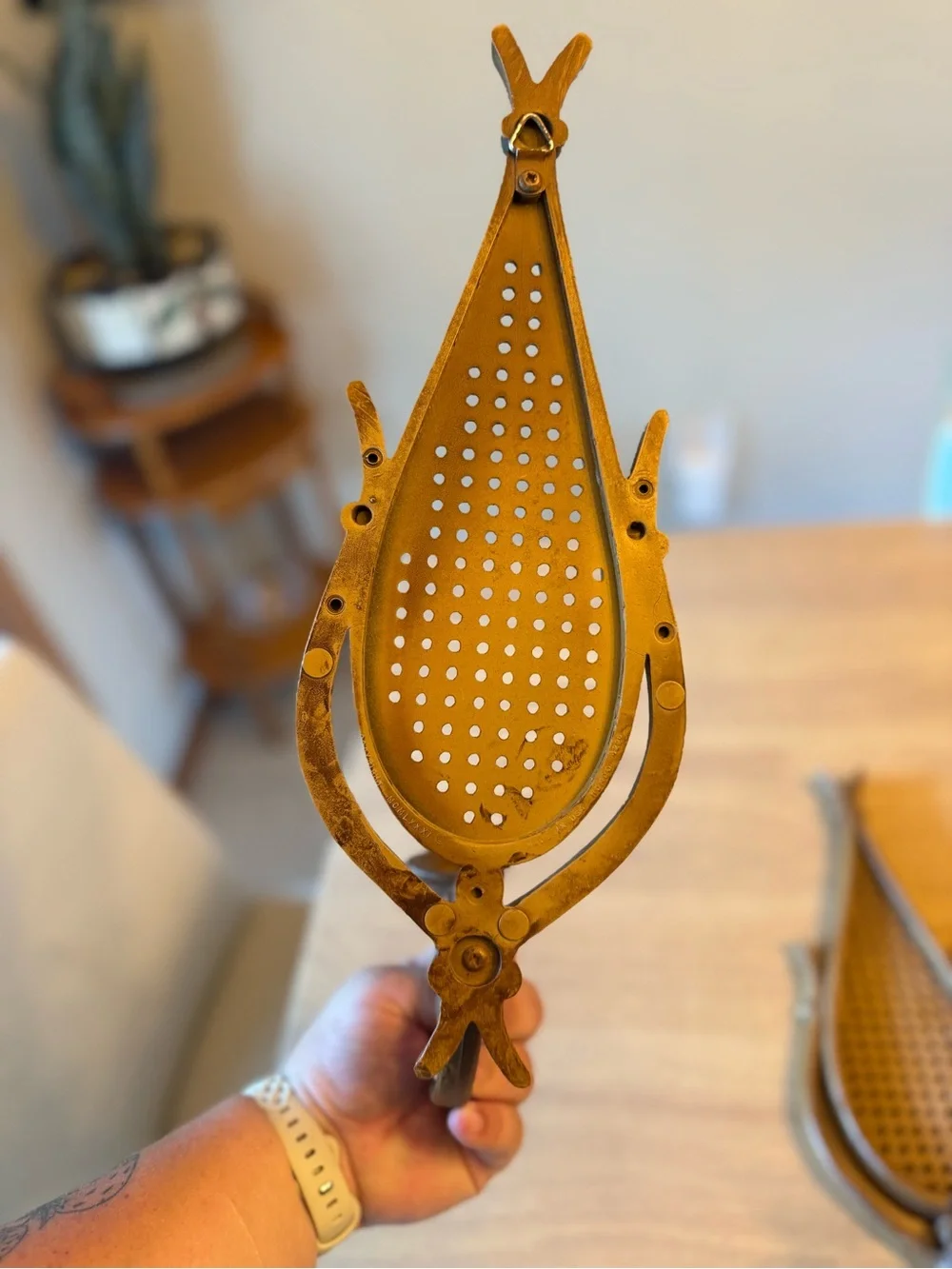 Vintage Used 1981 Homco Caned Back Candle Sconces: Syroco-Style  Wall Decor